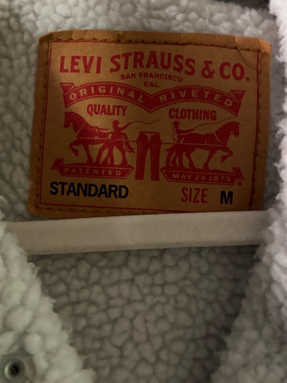 NWOT Levi’s Men’s Sherpa Lined Jacket. Size Medium. - Picture 4 of 4